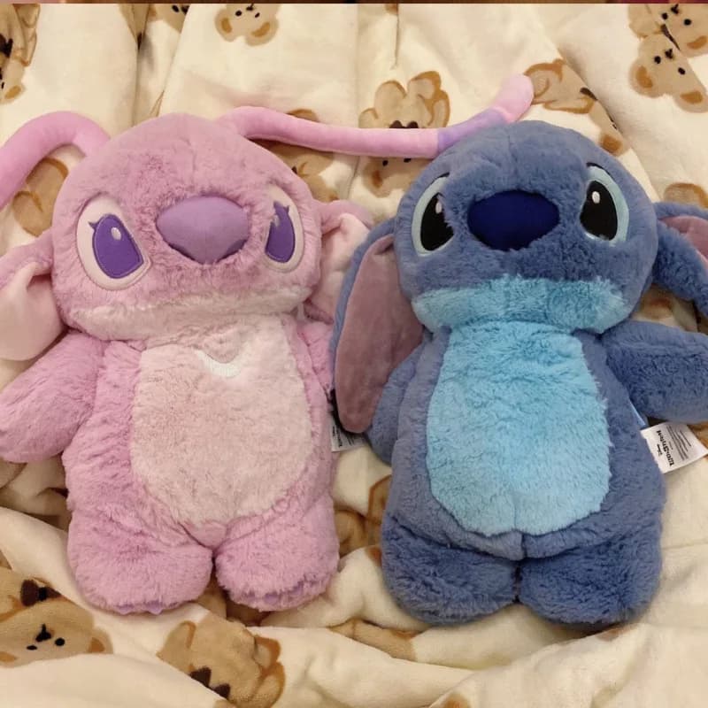 Oryginalna Pluszowa Butelka Disney z Stitch i Angel na Ciepłe Dłonie - Idealny Prezent na Święta 🎁
